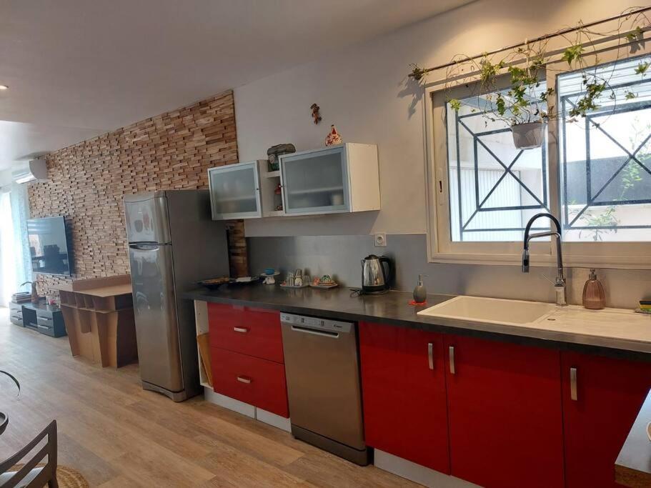 Maison Entiere Redessan Esterno foto